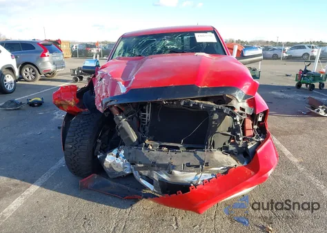 2015 Ram 1500 Laramie z USA, uszkodzony, nr VIN 1C6RR7NT0FS691592